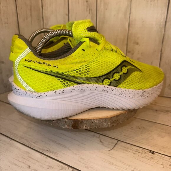 Saucony Kinvara 14 Running Shoes Women's Size 9.5 Yellow S10823-06 Sneakers - Picture 2 of 7